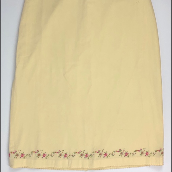 Vintage Gap Stretch embroidered Skirt - 2 - Picture 3 of 11